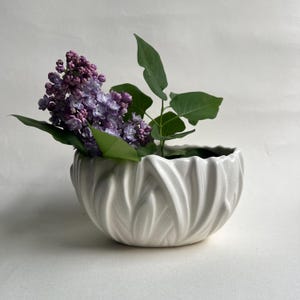 Vintage Sylvac Hyacinth Planter ~ Small Off White Vintage Plant Pot ~