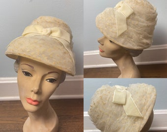 Towering Tulle Toque 1960s 60s Hat