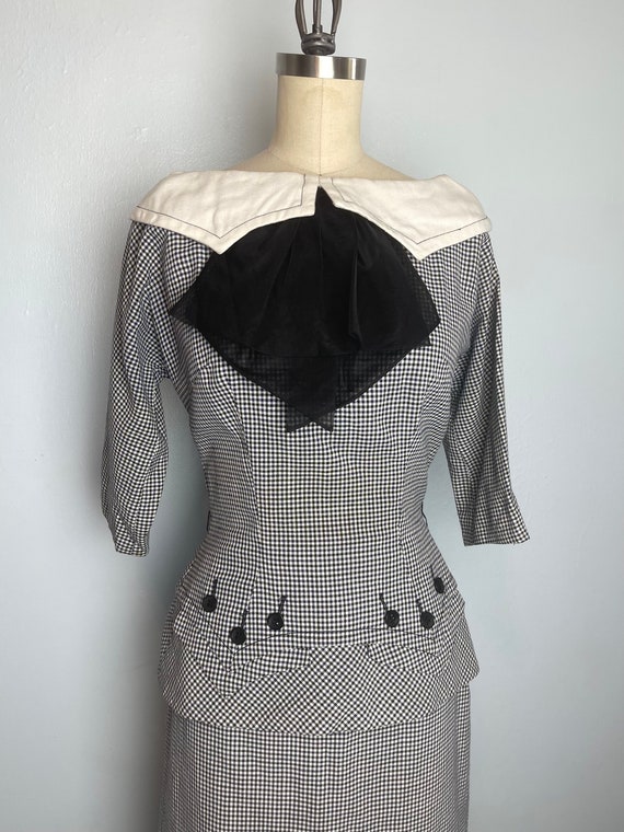 All Buttoned Up Curve Hugging Vintage 1950s 50s P… - image 2