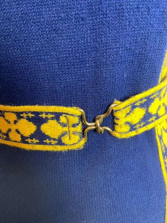 Deep Blue and Gold 1960s Short Sleeve Sweater wit… - image 3