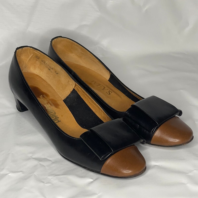 spectator pumps