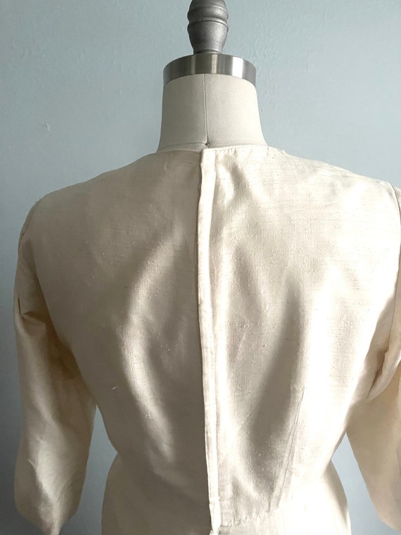 Sophisticated Silk Cream 1960s 60s Sheath Dress M… - image 7