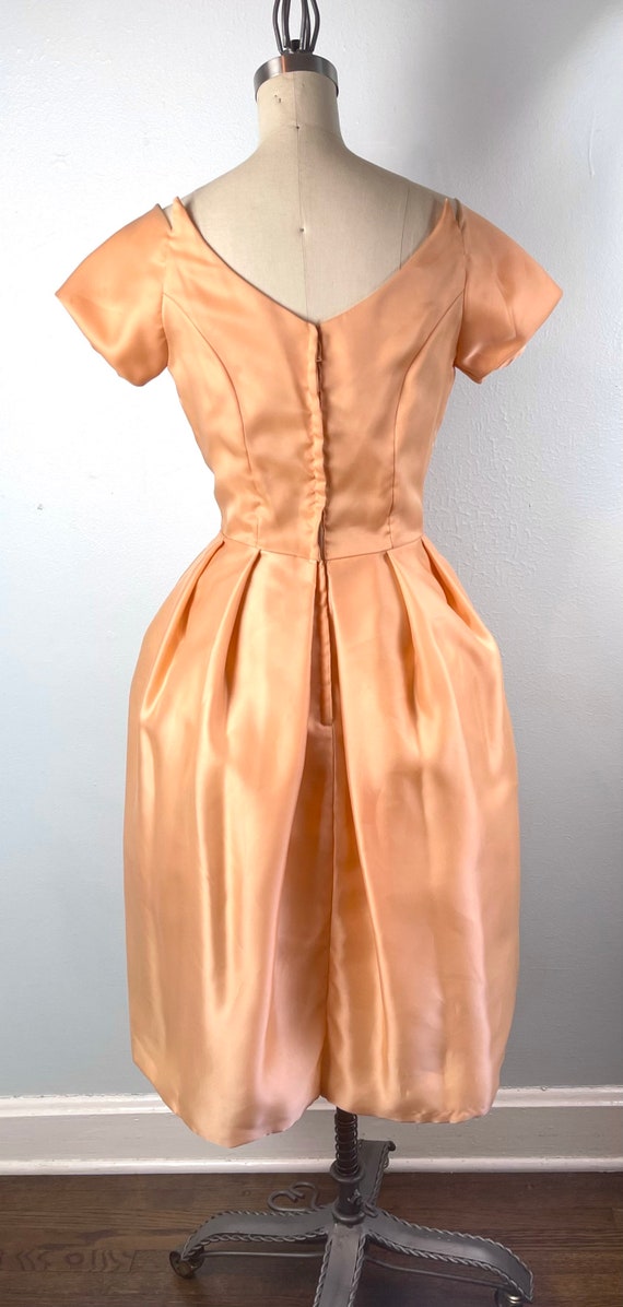 Peachy Pie 1960s Cocktail Dress - image 6