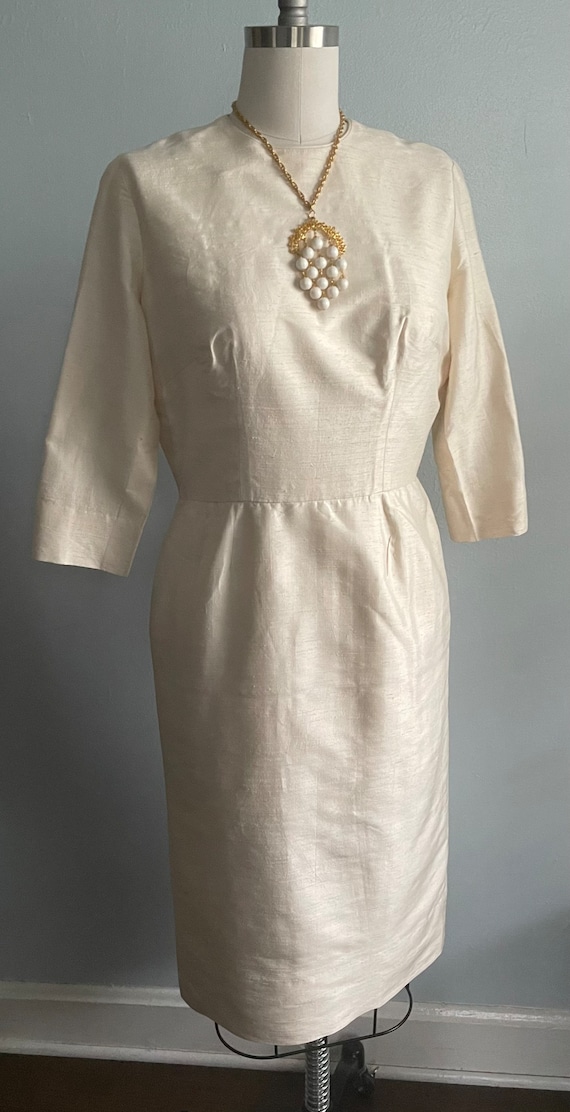 Sophisticated Silk Cream 1960s 60s Sheath Dress M… - image 3