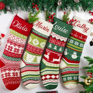 2025 クリスマスニットストッキング、刺繍入りファミリーホリデーストッキング、クリスマスストッキング、クリスマスデコレーション、クリスマスギフト