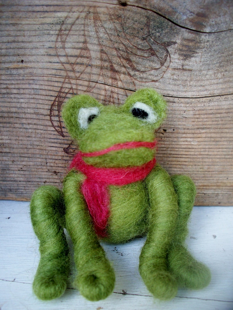 Frog Felted Wool Ornament...Made to Order....please check shipping time