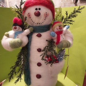 NEW Me and My Snowbuddies Felted Wool 9 Inch Snowman image 6