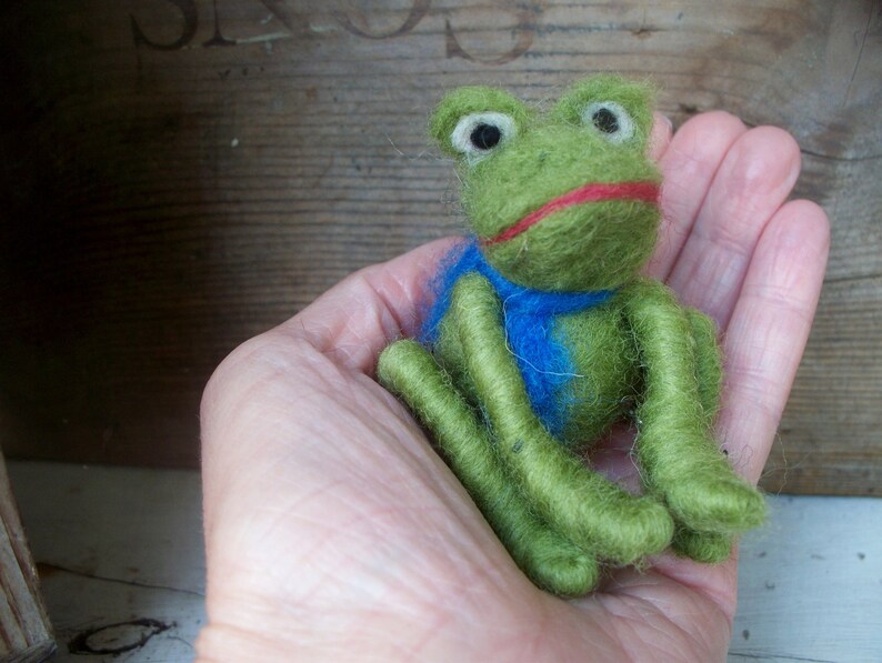 Frog Felted Wool Ornament...Made to Order....please check shipping time