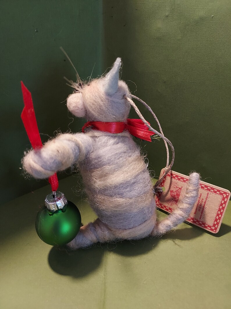 Christmas Bulb Felted Wool Kitty Ornament image 4