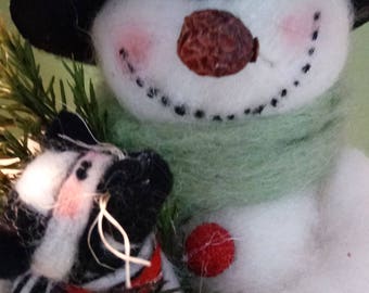 Purrfect Snowy Day Felted Wool 8 inch Snowman -  NEW for 2017