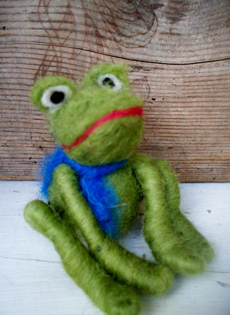 Frog Felted Wool Ornament...Made to Order....please check shipping time
