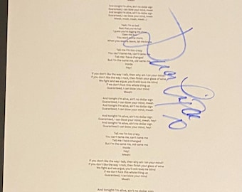 Dua Lipa Autografo su foglio A4 con COA