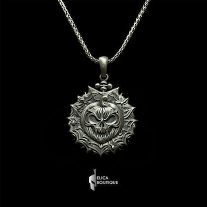 Halloween Pumpkin Pendant Necklace, Scary Jack-O&#39;-Lantern Charm for Spooky Accessories, Unique Horror Jewelry Gift for Halloween Lovers.