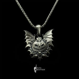 Halloween Pumpkin Pendant Necklace, Scary Jack-O&#39;-Lantern Charm for Spooky Accessories, Unique Horror Jewelry Gift for Halloween Lovers.