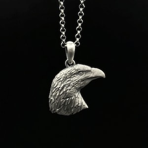 Collar colgante con figura de águila de plata: figura de águila, joyería para los amantes de la figura de águila, regalo único, collar de plata hecho a mano.
