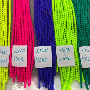 Cuentas de vidrio checo facetadas de 4 mm pulidas al fuego (50 o 100 unidades), azul neón, rosa neón, esmeralda neón y verde chartreuse. Suministros de joyería.