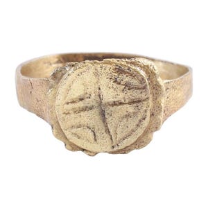 Medieval European Ring, size 9 10th-15th Century AD. Gilt bronze