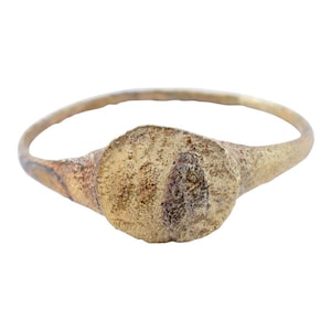 Ancient Roman Figural ring C.100BC. -100AD , size 6 3/4