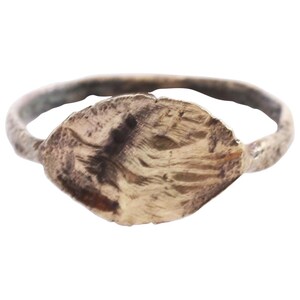 Size 6 3/4  Ancient Greco-Roman ring,   C.500-300 BC.