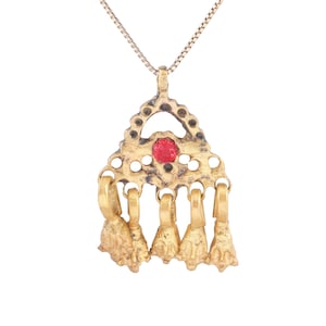 viking sorceress’s pendant necklace, 10th-11th century ad