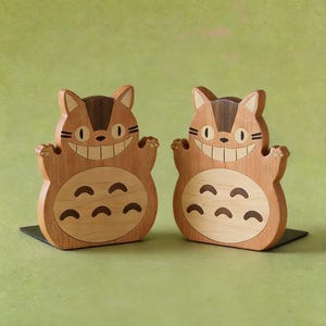 Handcrafted Totoro Wooden Bookends Decor, Wood Book Holders, Studio Ghibli Inspired Library Decor, Studio Ghibli Desk Decor, Gift for kid image 2
