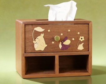 Boîte à mouchoirs en bois et organiseur de bureau Totoro fabriqués à la main, armoire souvenir en bois, décoration d'intérieur inspirée du Studio Ghibli, cadeau pour les fans du Studio Ghibli