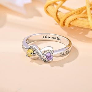 Anillo infinito con piedras de nacimiento, anillo minimalista con 2 piedras de nacimiento, anillo apilable personalizado, regalo de cumpleaños para mamá, regalo para amante, regalo de Navidad para esposa.