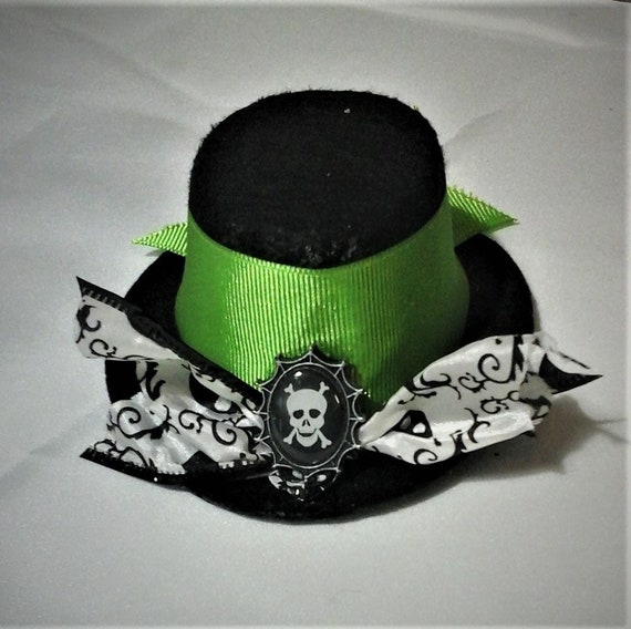 Halloween Top Hat Hair Clip Enhanced Skull Cameo On Black Etsy