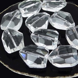 10 Clear Crystal Nugget Handmade Faceted  Beads 20x14mm  (e7768)