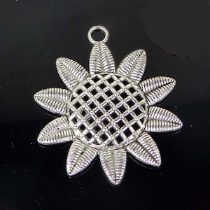 2 Larger Sunflower Charm Antique Silver Pewter Pendant 48x42mm (p405)