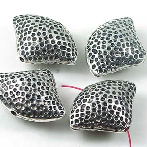 21x28mm Antique Silver Pewter Large Sea Shell Puff Beads (4 pc) (p121)