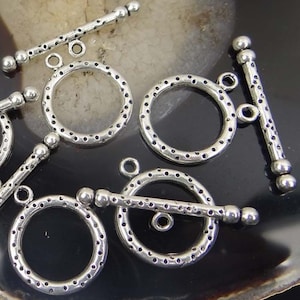 4 Sets Hammered Dots Silver Pewter Disc Toggle 21mm (P236)