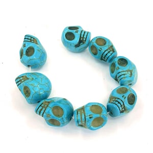 8 Chunky Carved Skull Focal Beads Blue Magnesite Turquoise 18mm (e4979)