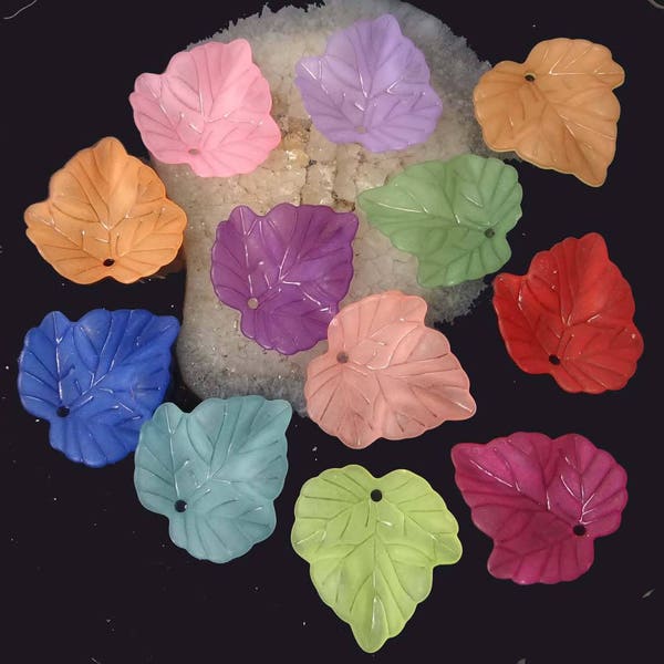 50 Mixed Colorful Translucent Acrylic Frosted Maple Leaf Pendant Charms 24mm (e7960)