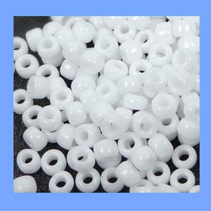 6/0 Fine Japanese TOHO Glass Seed Round Beads - Opaque White 10-Grams (s050)