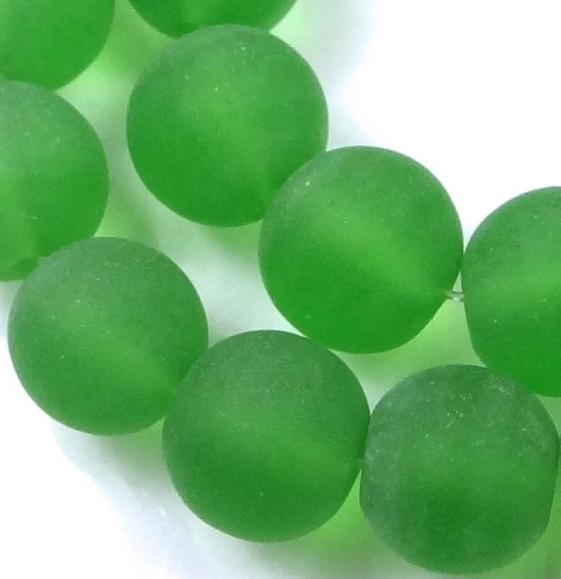 25 Frosted Sea Glass Round Beads 8mm Matte Emerald e7334 Etsy