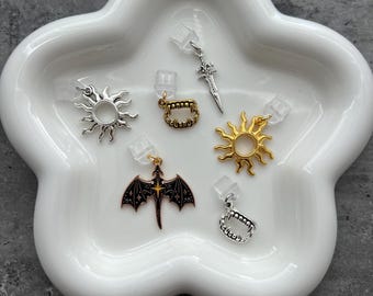 Fantasy Kindle Dust Plug Charm: E-Reader Accessory / Dragon Kindle Dust Plug