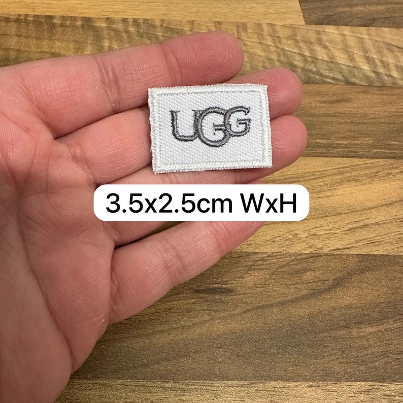 Popular Dress Cloth Transfer Applique Embroidered Badge Patch Iron on