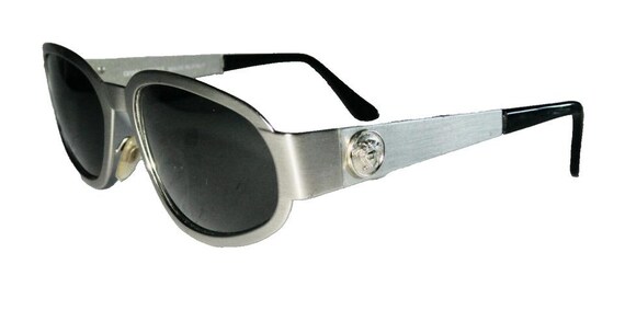 Vintage Gianni Versace black and Silver Medusa Side Detail Sunglasses Gianni Versace 1996 Vintage Oval Black Silver Medusa  main image 4