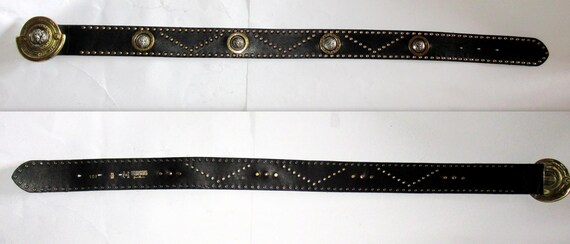 Gianni Versace Versus Vintage Men display picture 3