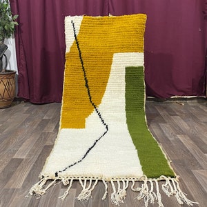 BENI OURAIN RUNNER, Moroccan Shag Rug, Soft White Wool Rug, Custom Size Runner Rug, Hand Tufted Rug,Traditional Moroccan Carpet