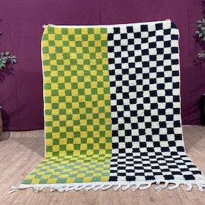 Large Green and white checkered rug, Moroccan Berber checkered rug, Checkered area rug ,Checkerboard Rug ,beniourain rug, Soft Colored Rug