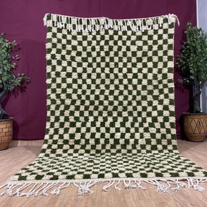 Large Green and white checkered rug, Moroccan Berber checkered rug, Checkered area rug ,Checkerboard Rug -beniourain rug, Soft Colored Rug