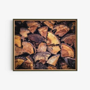 Lámina artística acogedora Hygge para invierno, decoración rústica de pared otoñal estilo cottagecore, póster de naturaleza arbórea, leña