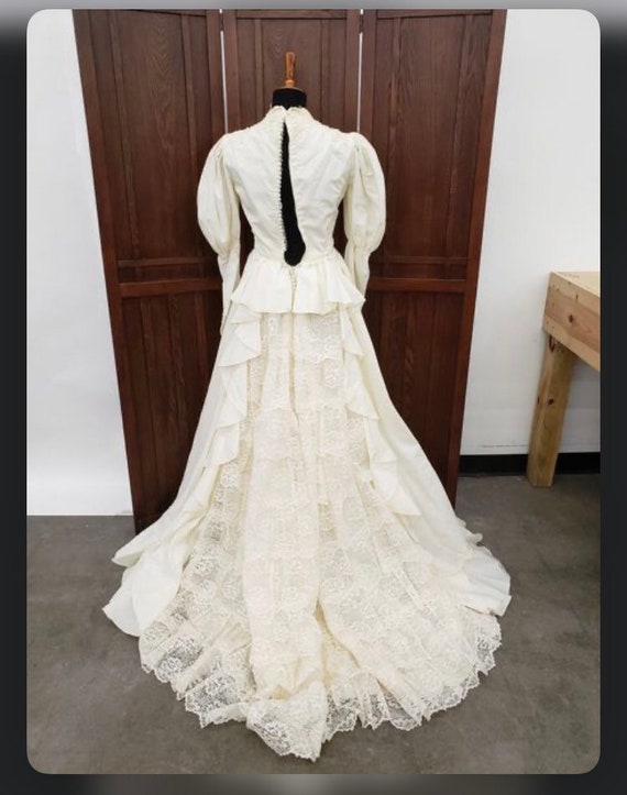 Gorgeous Victorian Wedding Gown - image 3