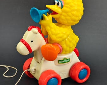 Vintage Sesame Street Illco Big Bird Plastic Pull Toy 7"