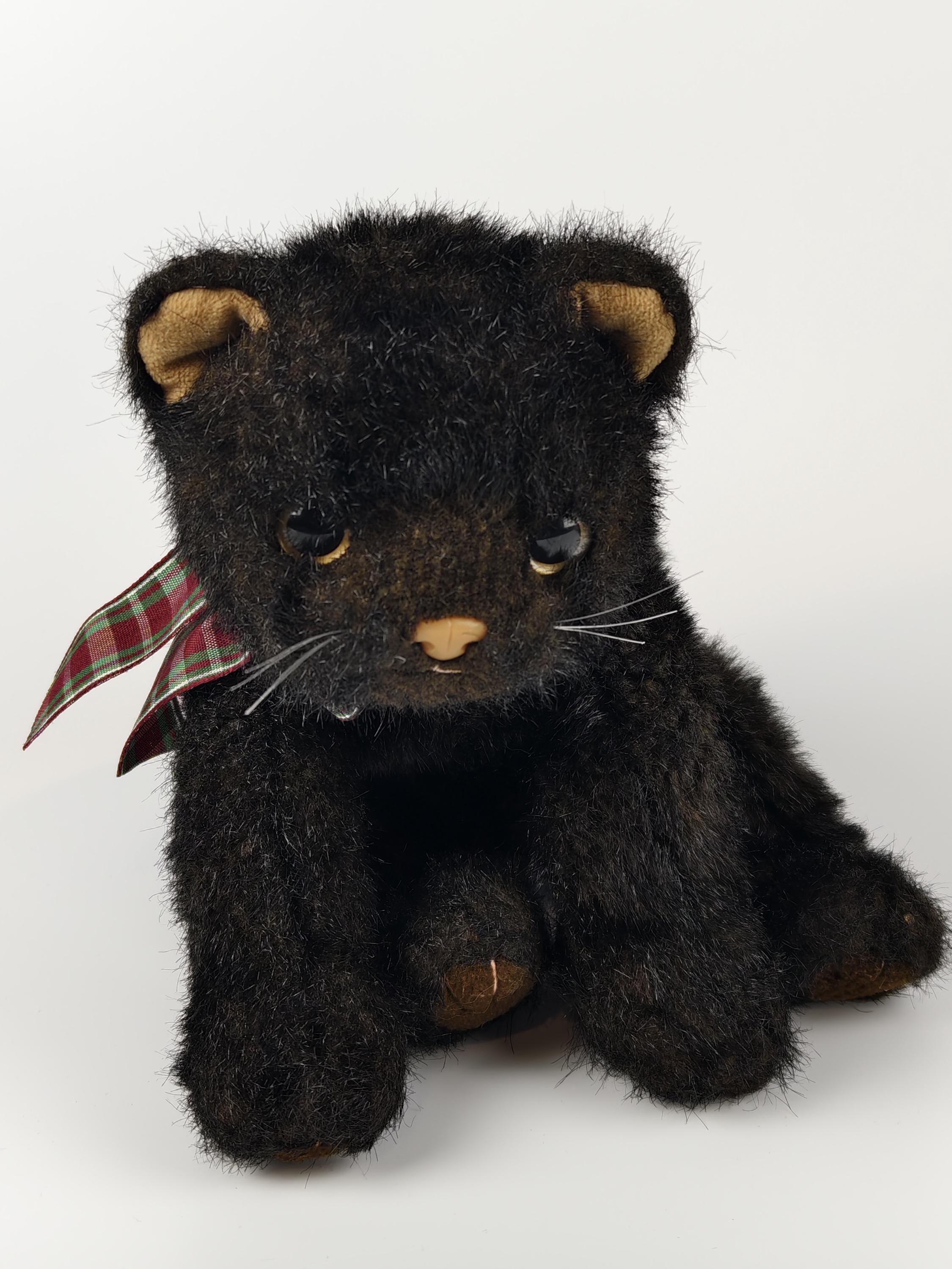 TY 2002 Classic Handmade Stuffed Cat 8