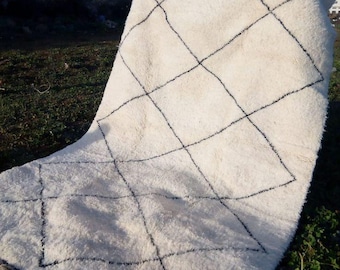 MOROCCAN WHITE RUG