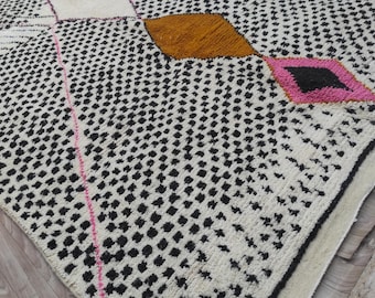 Handmade Beni Ourain Rug: Abstract Wool Moroccan Rug