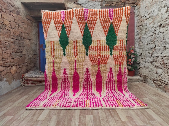 Handmade Pink Boujaad Moroccan Rug: Natural Wool Carpet